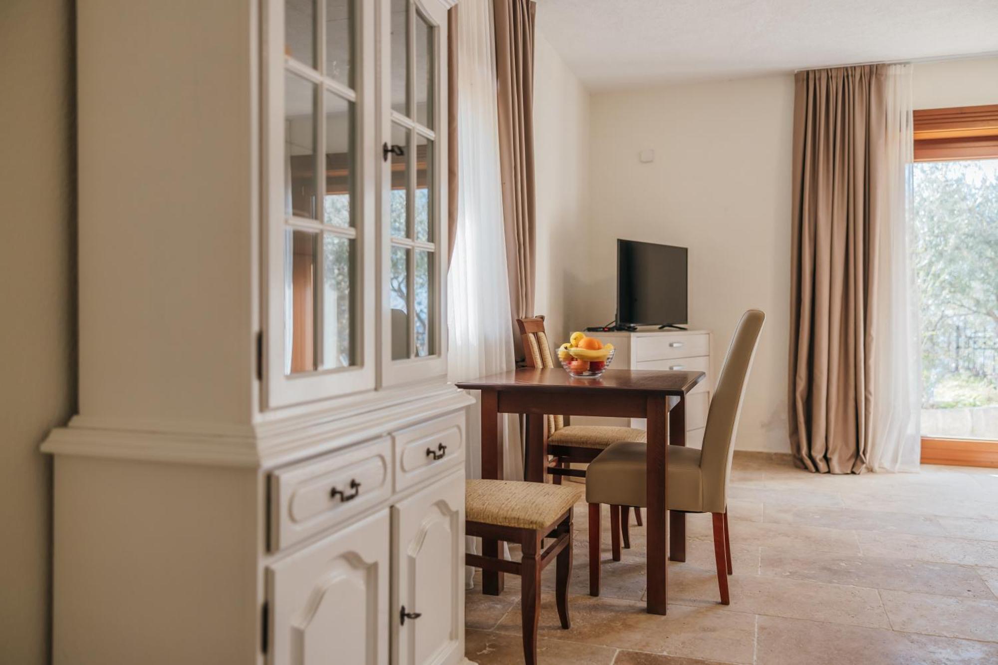 Apartments Pietra Mare Petrovac Room photo